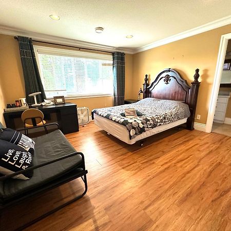 Vancouver Luxury Homestay Richmond Exteriér fotografie